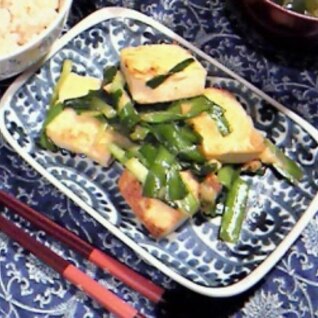 ニラと豆腐の炒め物